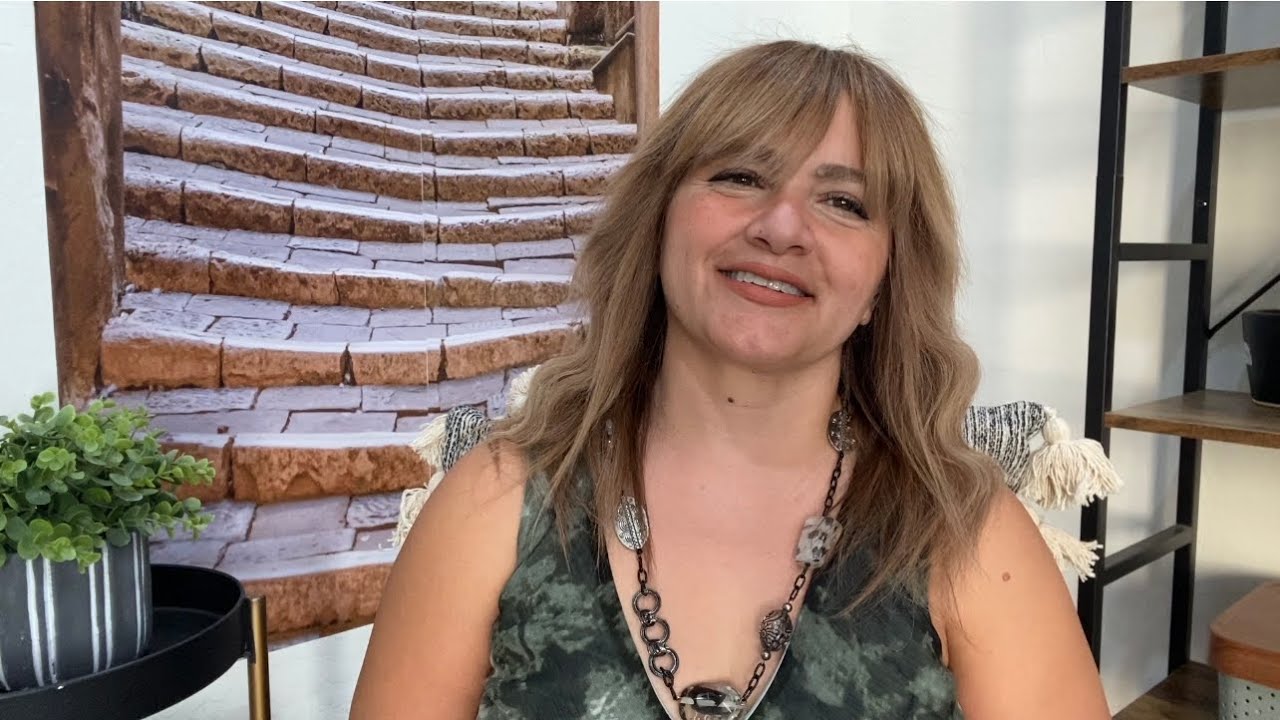 البرنامج الأسبوعي مع حنان… صبغت شعري معكم