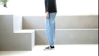 HATSKI Loose Tapered Denim Used [Ice Blue]　シルエット