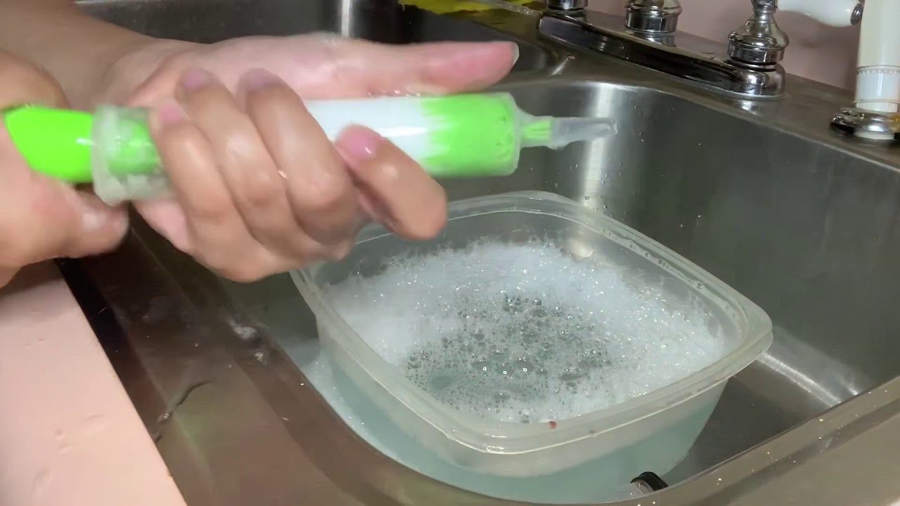 How to properly clean syringes after making lip gloss!! 😱 (MUST WATCH