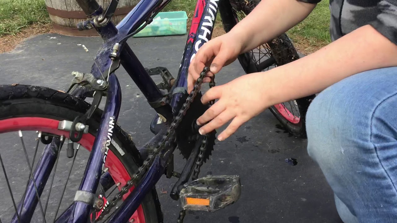 How to put a bike chain that falls off on your bike - YouTube