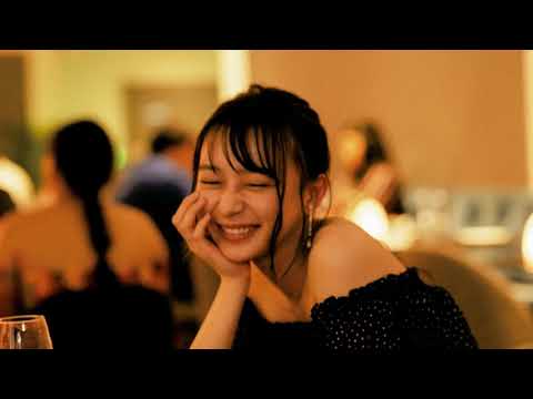 【モデルプレス＝2020/10/31】乃木坂46の鈴木絢音の1st写真集「光の角度」（11月10日発売／幻冬舎）より、先行カットが解禁された。今回解禁されたのは、情報解禁時からファンの間では話題となっ
