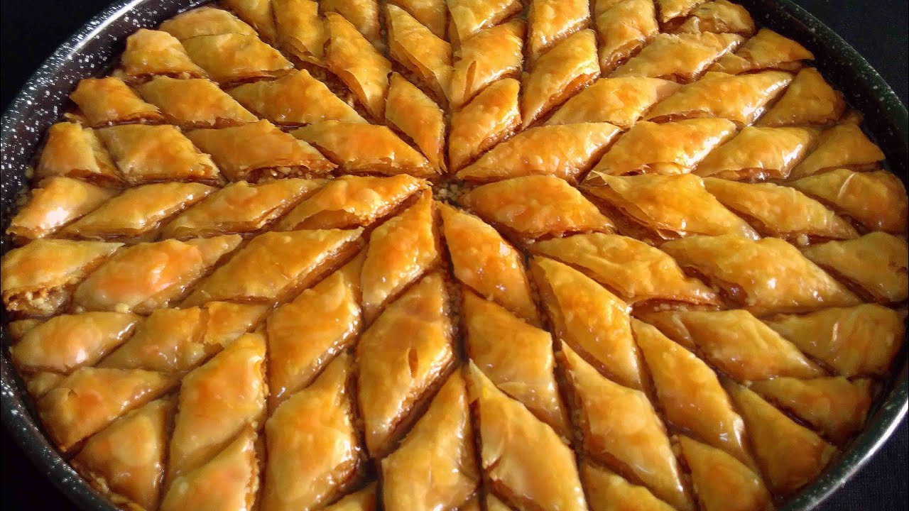 El Acmasi Baklava Tarifi Tum Puf Noktalari Ile Yildiz Kesim Baklava Tarifi Ulper Ile Her Sey Youtube Yemek Tarifleri Yemek Tatli