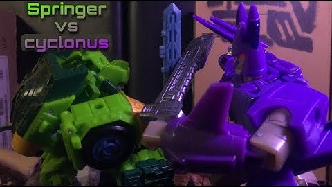 Transformers stopmotion: springer vs cyclonus