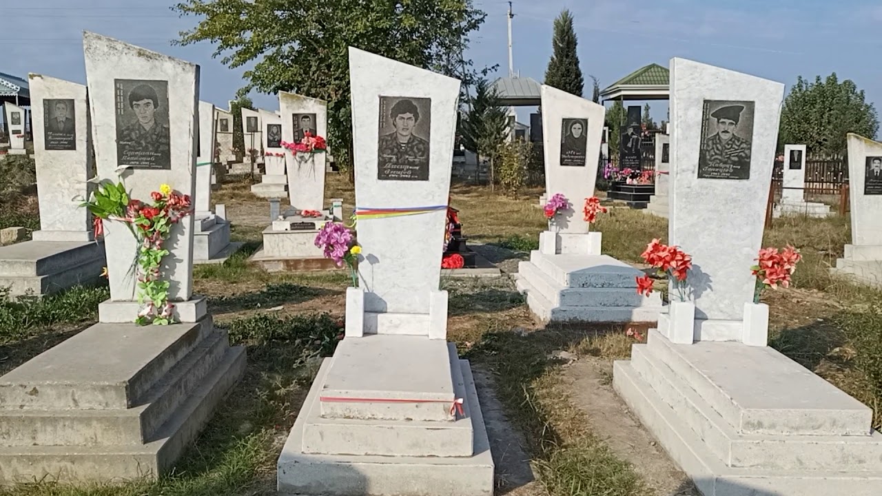 Ağdam rayonu. Quzanlı qəsəbə qəbristanlığında uyuyan Şəhidlərimiz - YouTube