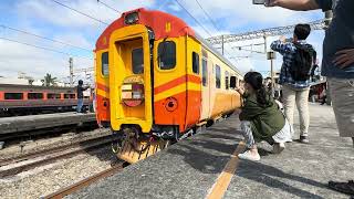 8743次emu100 彰化站發車 2023/11/12