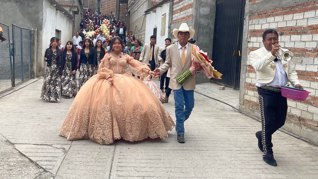 Quinceañera Oaxaqueña