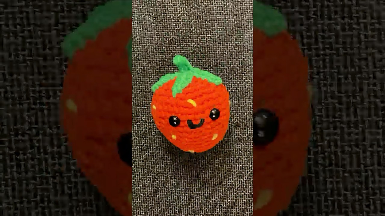 Crocheting a Strawberry Time Lapse 🧶🍓✨