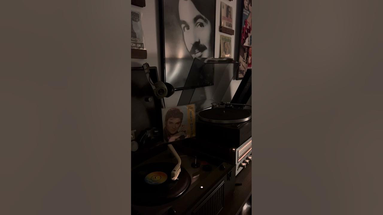 Zeki Müren - Kulakların Çınlasın Zeki Müren - Kulakların Çınlasın