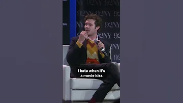 Adam Brody On Kissing Kristen Bell Netflix S Nobody Wants This 