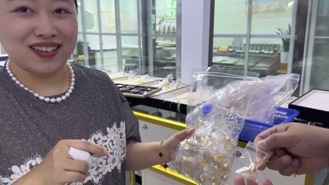 源头价格有多便宜，几十块一条都是天然珍珠，快看看之前买贵了吗 #珍珠项链 #天然珍珠 #天然珍珠批发