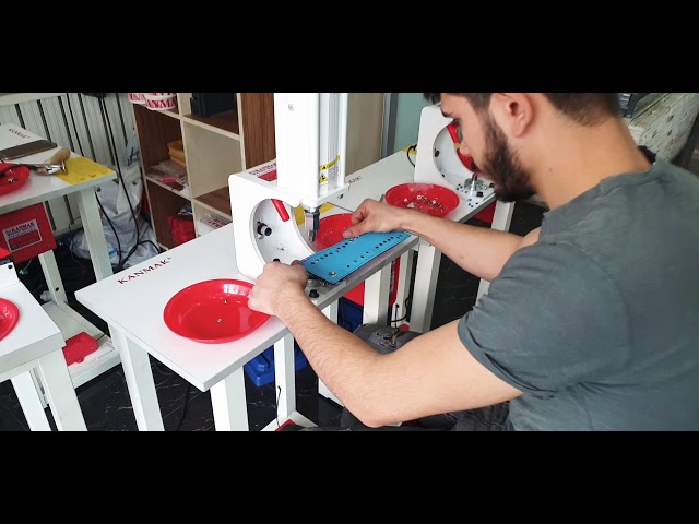 KM 400S ÇIT ÇIT KUŞGÖZÜ PERÇİN ÇAKMA MAKİNASI