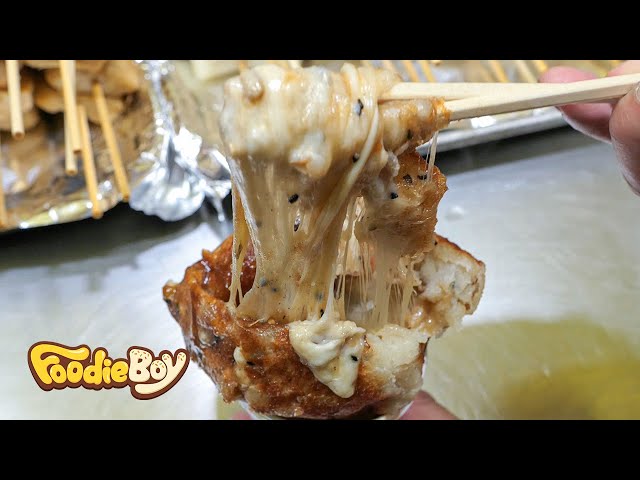 Cheese Hotteok / Korean Street Food / Dongdaemun Fashion Biz Center / Sindang-Dong, Seoul Korea