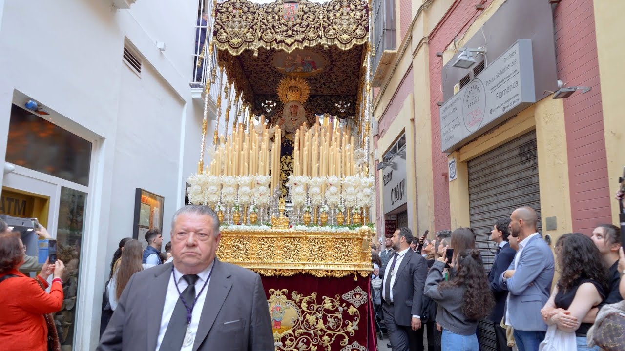 VIRGEN DEL REFUGIO - CUNA/JAVIER LASSO DE LA VEGA - BM CRUZ ROJA