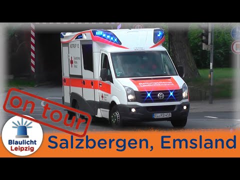 Rettungswagen (RTW) DRK Rettungsdienst Emsland, Rettungswache Salzbergen, auf Einsatzfahrt