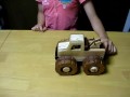 Wooden truck 2009　DONA DONA