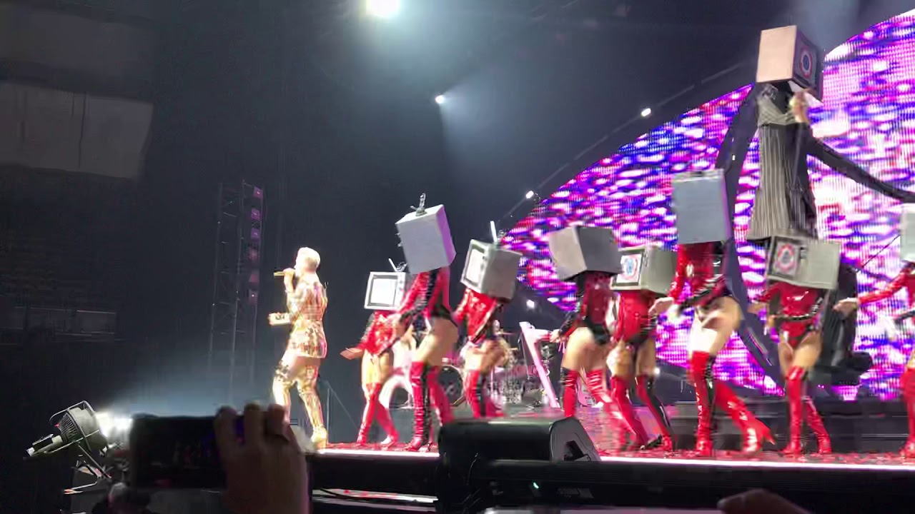 Katy Perry - Chained To The Rhythm (Witness: The Tour Live At Taipei ...