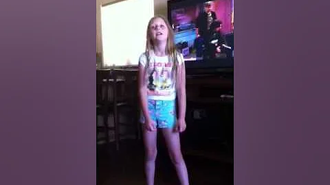 Pretty Girls Hailey style