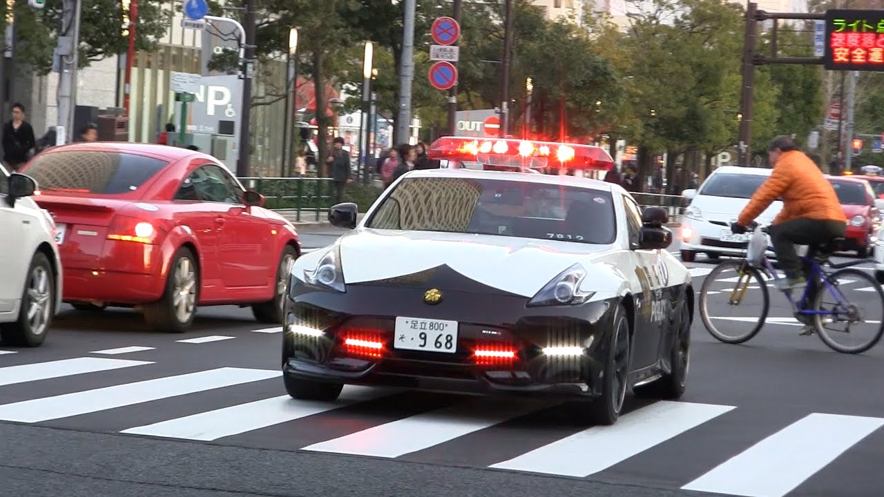 日本一速いパトカー 警視庁フェアレディz34 ニスモ 緊急走行 Fastest Japanese Police Car Nissan Fairlady Nismo 370z Patrol Car Youtube