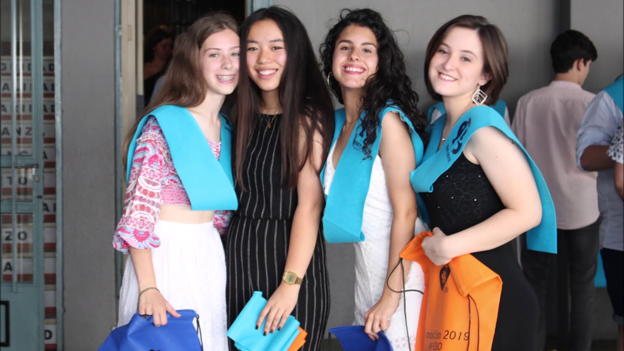 Cómo elijo el vestido de graduación? - Orlas Universitarias Nitidesa