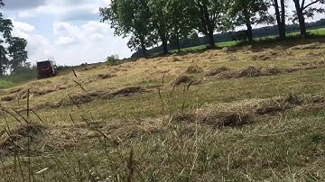 Allis Chalmers 190xt round baling time lapse video