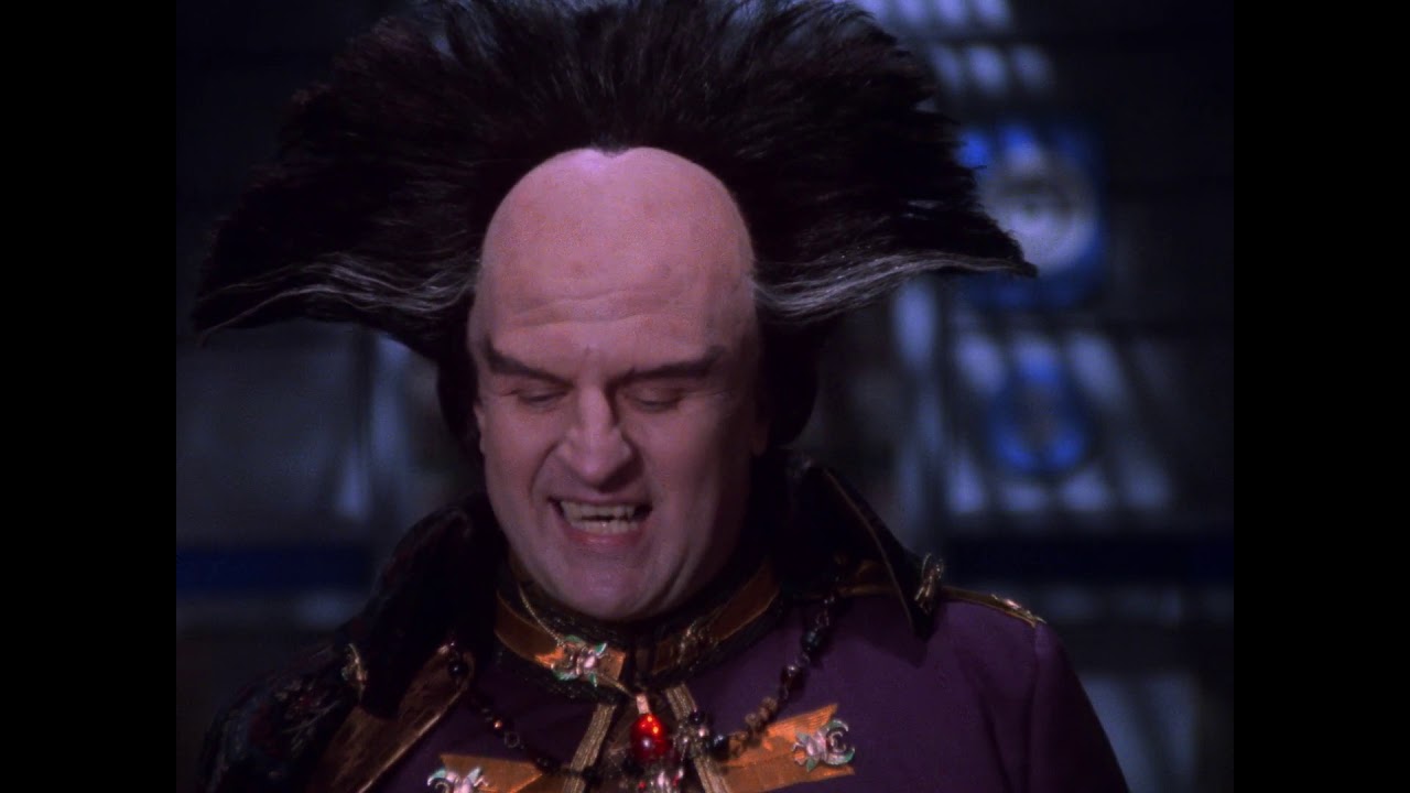 Amazing foreshadowing in Babylon 5's first episode 