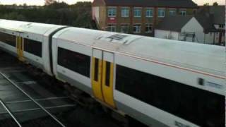 gillingham level crossing 30092011.MP4