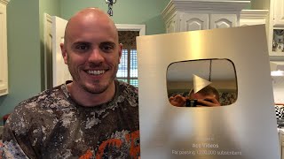 Unboxing Gold Play Button + Sub’s Fan Mail!
