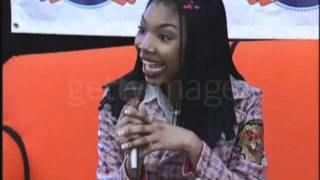 Brandy Meets Whitney Houston For the First Time(1995)