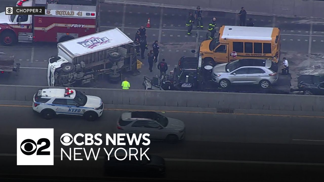 2 injured after school bus collides with truck on Major Deegan