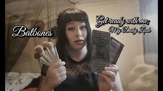 My Daily Look | Smokey Eyes | GRWM | Batbones