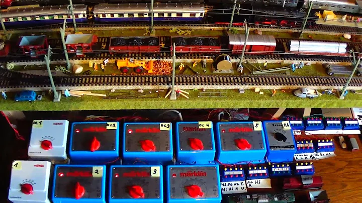 Märklin  H0 M-Gleis Eisenbahn bei Nacht. Analoge Kommandozentrale,  Fahrvideo.