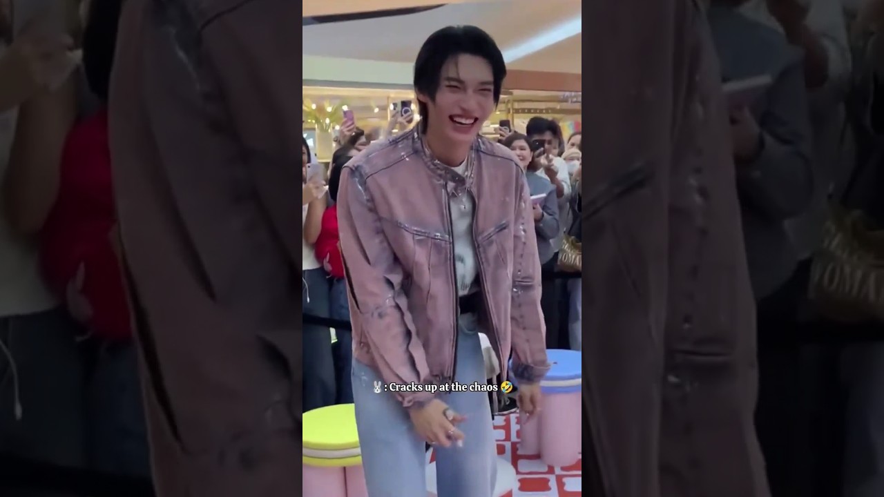 Fanboy's reaction 🤣🤣