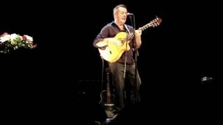 Watch Luka Bloom Sanas video