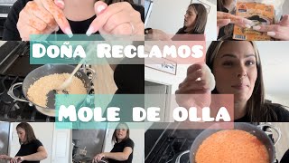 Doña Reclamos and her famous MOLE DE OLLA