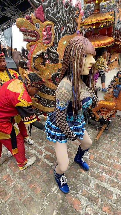Rika Rapihin Roknya