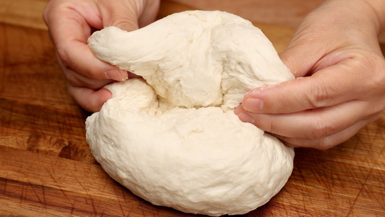 Добавьте йогурт в муку, и вы будете поражены результатом! Без дрожжей, без духовки, без масла.