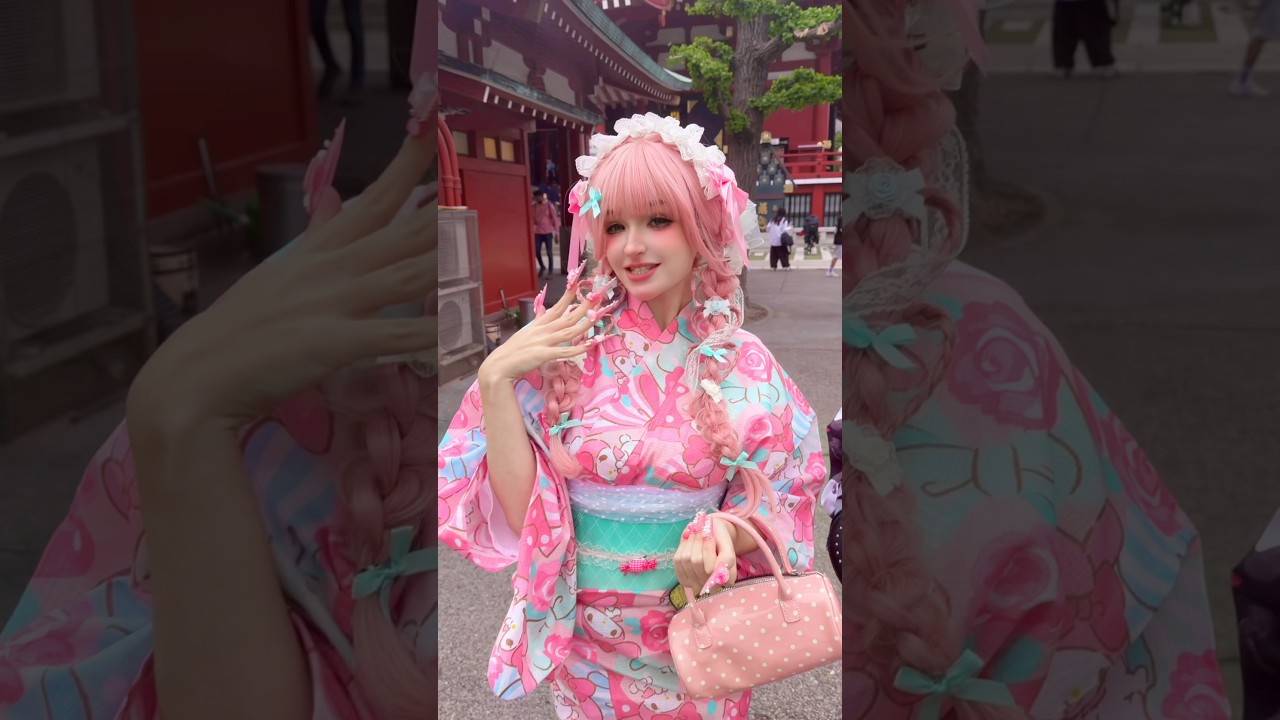 This is your sign to book a kimono photoshoot with your bestie🤗💖 #japan #sanrio #kimono #cosplay