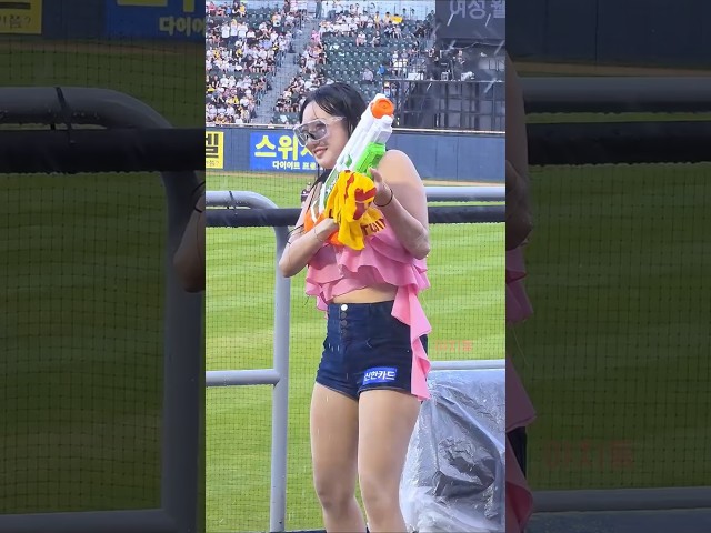 [????썸머홀릭] ????????LG트윈스 1황 물미역이 되었다!! ???????? 서여진 Seo Yeojin 徐如辰 치어리더 직캠 fancam