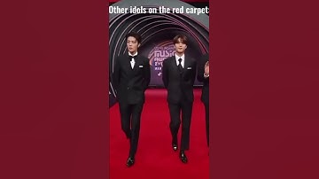 STRAYKIDS vs other kpop idols on the mama red carpet lol #kpop #skz