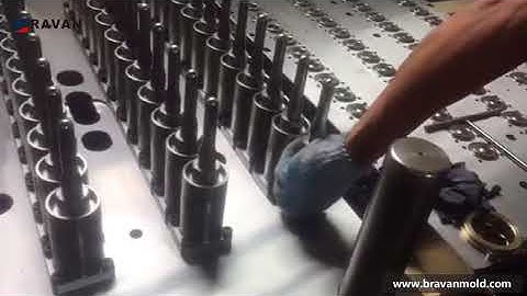 How To Install Injection Core of Preform Mold