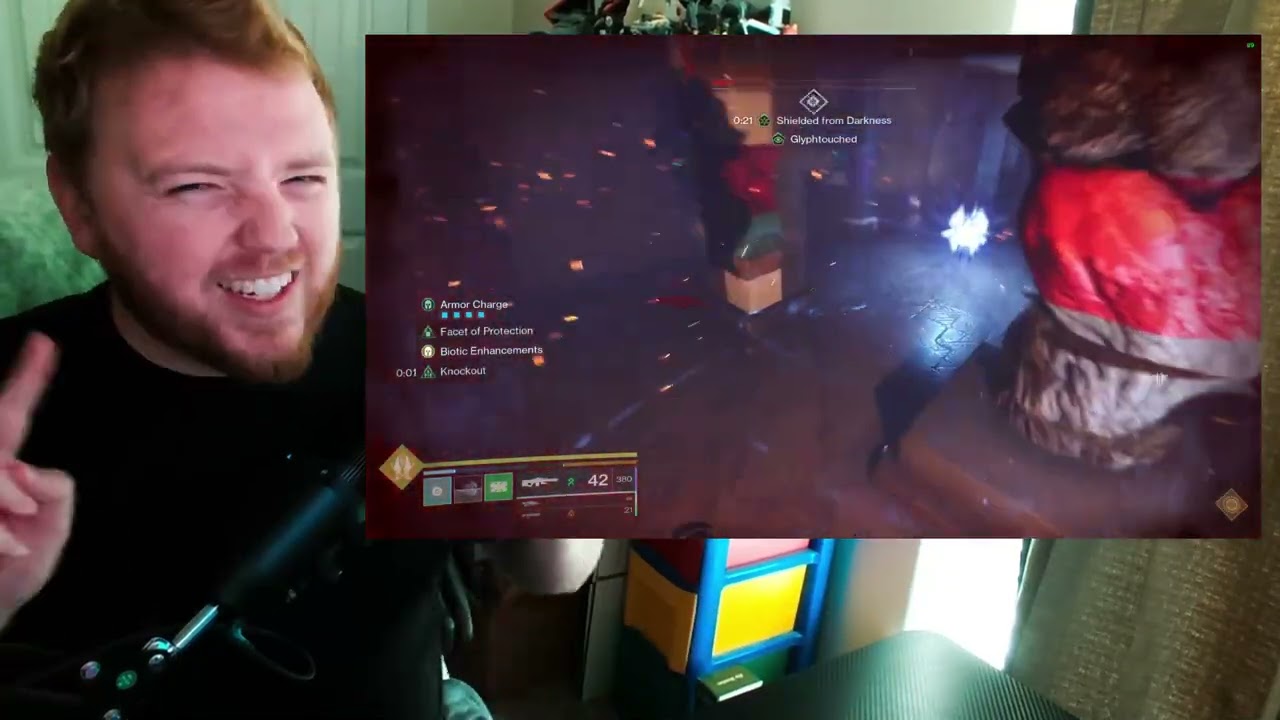 Threaded Specter and Swarm Grenades in Destiny 2