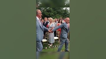 Can’t help shedding tears #love #foryou #wedding #weddingday #funny #weddingphotography