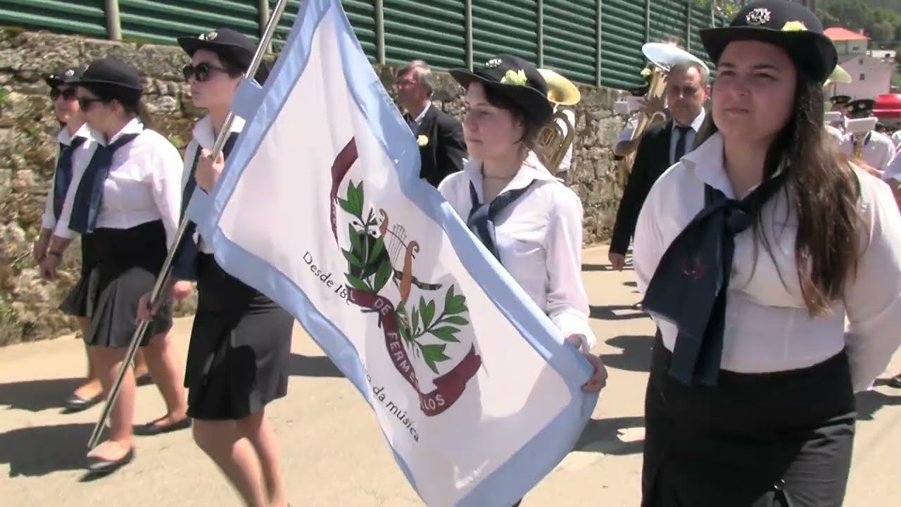Banda Marcial de Fermentelos (Direção Musical: Maestro Hugo Oliveira) Marcha ETERNOS de José Maciel