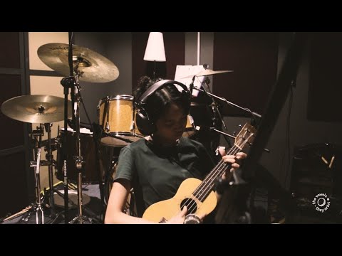 the vowels they orbit - If You Come Back To Me (inside the studio)
