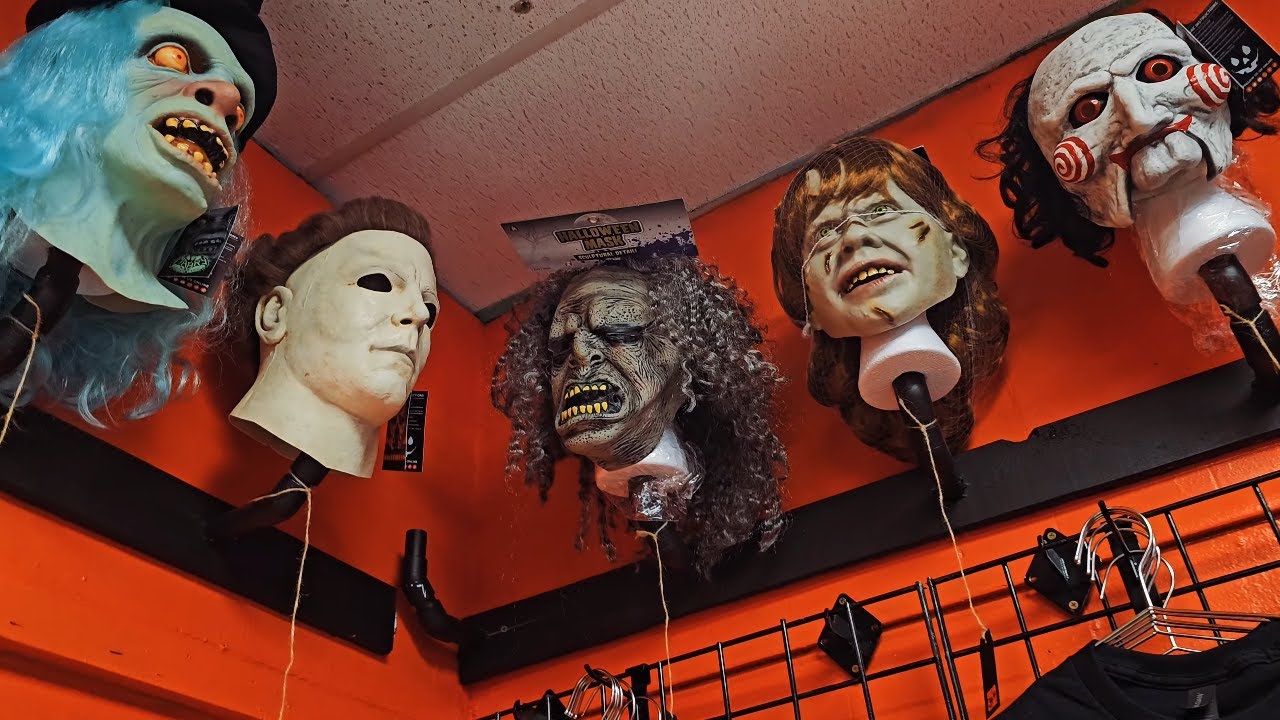 New! Halloween Store SPOOKY MART in San Antonio, Texas
