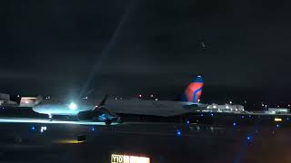 Taxi, TakeOff, ClimbOut from DTW on 2024.05.27, A320, to PHL