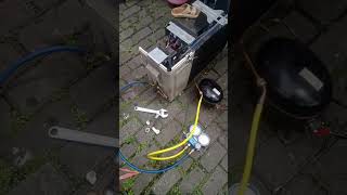 cek kebocoran freon di AC Daikin 1 PK #airconditioner #cuciac #tukangac #automobile