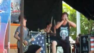 Attack Attack! - Smokahontas [Live @ 2011 Warped Tour] [HQ]