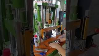 Plum Tail Plug Cord Cable Injection Molding Machine Cable Boot Making Machine