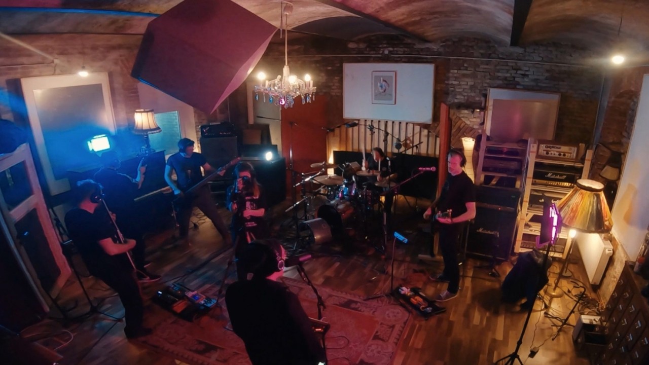 Hello - Surfacetension LIVE bei Graz Connected